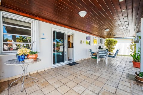 Casa en venta en Miami, Florida, 4 dormitorios № 1994758 - foto 21