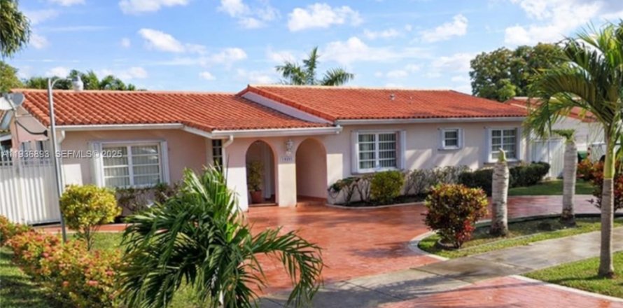 Casa en Miami, Florida 4 dormitorios № 1994758
