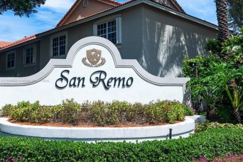 Townhouse in Weston, Florida 2 bedrooms, 105.07 sq.m. № 2069549