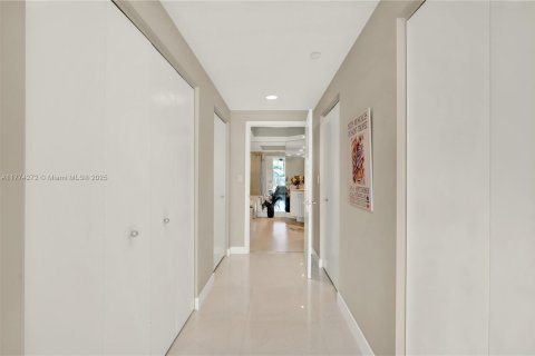 Copropriété à vendre à Fort Lauderdale, Floride: 2 chambres, 139.35 m2 № 1692965 - photo 20