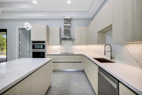 Villa ou maison à vendre à Naples, Floride: 4 chambres, 164.81 m2 № 1992961 - photo 7