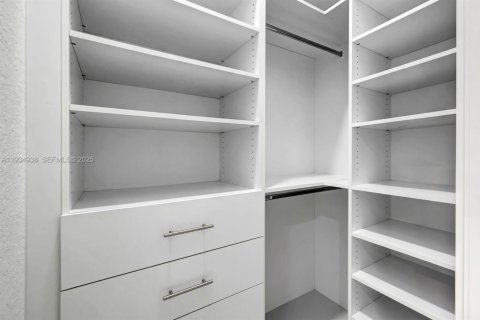 Villa ou maison à vendre à Naples, Floride: 4 chambres, 164.81 m2 № 1992961 - photo 16