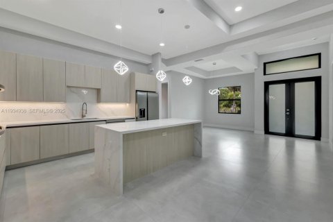 Villa ou maison à vendre à Naples, Floride: 4 chambres, 164.81 m2 № 1992961 - photo 6