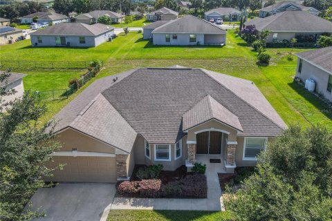 House in Lake Wales, Florida 3 bedrooms, 166.48 sq.m. № 1914089 - photo 9