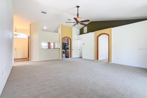 House in Lake Wales, Florida 3 bedrooms, 166.48 sq.m. № 1914089 - photo 12