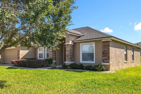 House in Lake Wales, Florida 3 bedrooms, 166.48 sq.m. № 1914089 - photo 3
