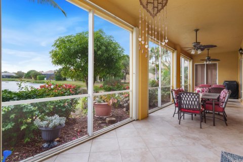 Casa en venta en Port St. Lucie, Florida, 5 dormitorios, 364.73 m2 № 2078155 - foto 17