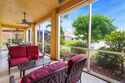Casa en venta en Port St. Lucie, Florida, 5 dormitorios, 364.73 m2 № 2078155 - foto 18