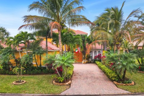 Casa en Port St. Lucie, Florida 5 dormitorios, 364.73 m2 № 2078155