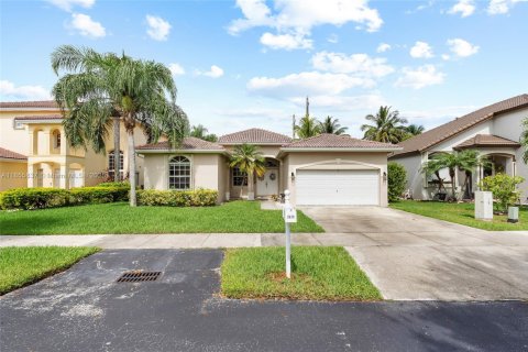 House in Homestead, Florida 4 bedrooms, 196.77 sq.m. № 1881538 - photo 1