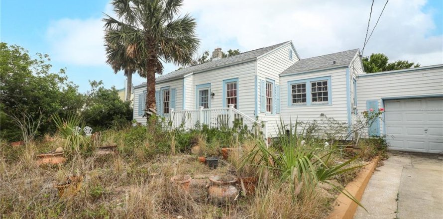 House in Daytona Beach, Florida 4 bedrooms, 150.69 sq.m. № 1735393
