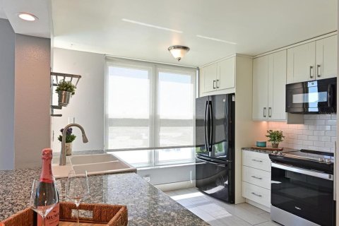 Condo in Bradenton, Florida, 3 bedrooms  № 1734297 - photo 14