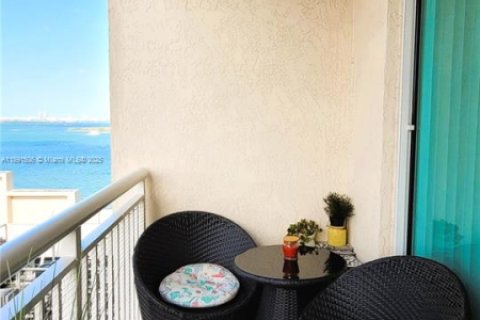 Copropriété à vendre à Miami, Floride: 2 chambres, 91.42 m2 № 1950787 - photo 3