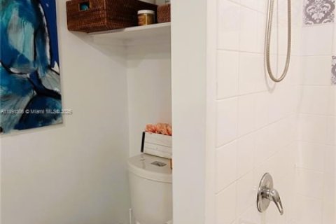 Copropriété à vendre à Miami, Floride: 2 chambres, 91.42 m2 № 1950787 - photo 29