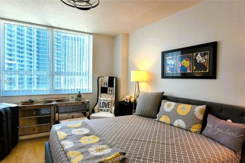 Copropriété à vendre à Miami, Floride: 2 chambres, 91.42 m2 № 1950787 - photo 23