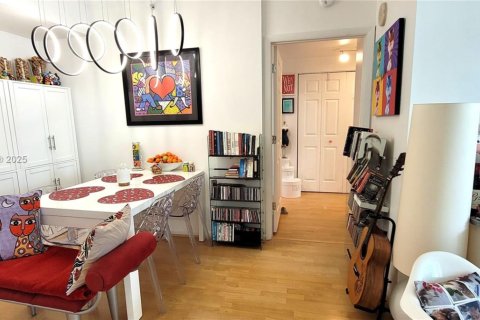 Copropriété à vendre à Miami, Floride: 2 chambres, 91.42 m2 № 1950787 - photo 20
