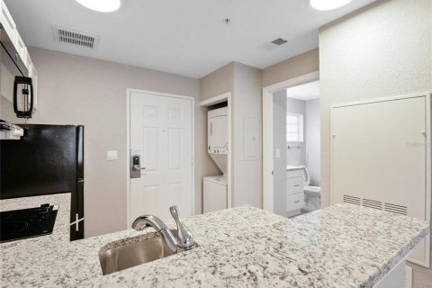 Apartment in Kissimmee, Florida 2 bedrooms, 105.91 sq.m. № 2213848 - photo 22
