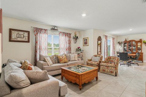 House in Palmetto, Florida 4 bedrooms, 226.22 sq.m. № 2142308 - photo 7