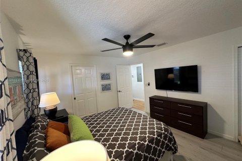 Immobilier commercial à vendre à West Palm Beach, Floride: 170.48 m2 № 1817071 - photo 9