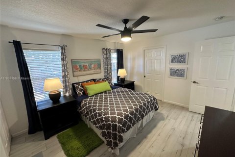 Immobilier commercial à vendre à West Palm Beach, Floride: 170.48 m2 № 1817071 - photo 10