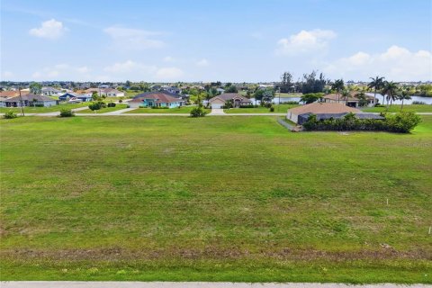 Land in Cape Coral, Florida № 2161654 - photo 4