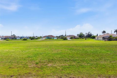 Land in Cape Coral, Florida № 2161654 - photo 3