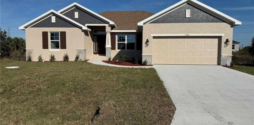 Casa en Port Charlotte, Florida 4 dormitorios, 196.67 m2 № 1560697