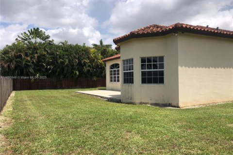 Villa ou maison à louer à Homestead, Floride: 4 chambres, 238.94 m2 № 2169750 - photo 6