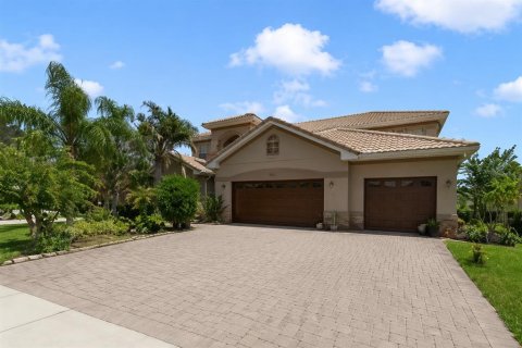 House in Kissimmee, Florida 4 bedrooms, 333.61 sq.m. № 2225976