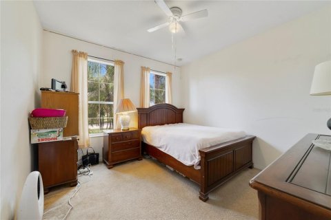 House in Kissimmee, Florida 4 bedrooms, 333.61 sq.m. № 2225976 - photo 16