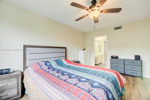 Copropriété à vendre à Tamarac, Floride: 2 chambres, 106.09 m2 № 2168704 - photo 27