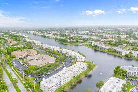 Copropriété à vendre à Tamarac, Floride: 2 chambres, 106.09 m2 № 2168704 - photo 4