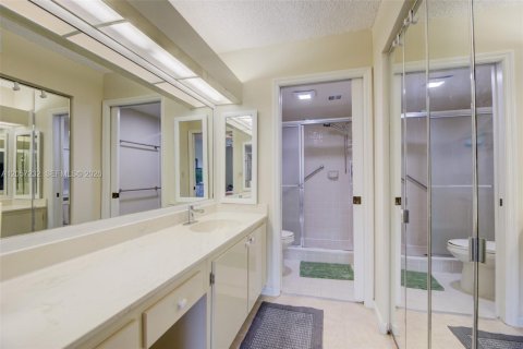 Copropriété à vendre à Tamarac, Floride: 2 chambres, 106.09 m2 № 2168704 - photo 28
