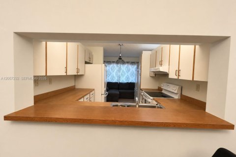 Copropriété à vendre à Tamarac, Floride: 2 chambres, 106.09 m2 № 2168704 - photo 20
