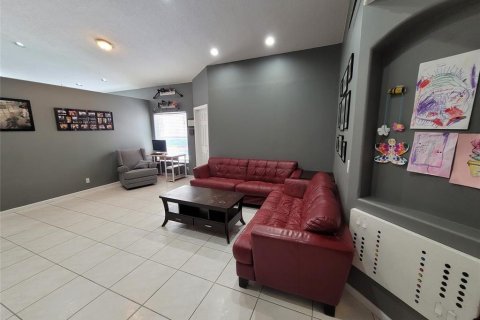 House in Lake Worth, Florida 3 bedrooms, 171.78 sq.m. № 2247920 - photo 11
