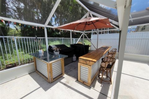 House in Lake Worth, Florida 3 bedrooms, 171.78 sq.m. № 2247920 - photo 28