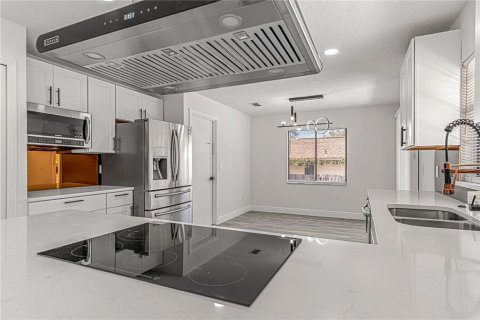 Casa en venta en Orlando, Florida, 3 dormitorios, 137.87 m2 № 1911177 - foto 8