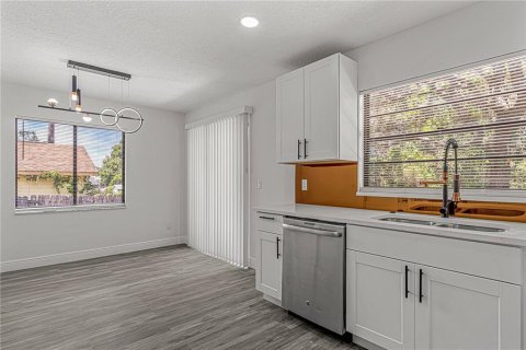 Casa en venta en Orlando, Florida, 3 dormitorios, 137.87 m2 № 1911177 - foto 10