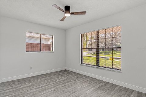 Casa en venta en Orlando, Florida, 3 dormitorios, 137.87 m2 № 1911177 - foto 23