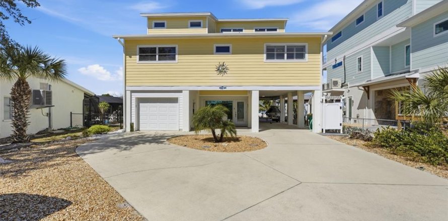 Villa ou maison à Englewood, Floride 4 chambres, 345.22 m2 № 2142850