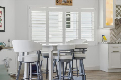 Villa ou maison à louer à Englewood, Floride: 4 chambres, 345.22 m2 № 2142850 - photo 16