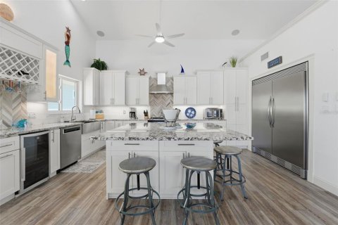 Villa ou maison à louer à Englewood, Floride: 4 chambres, 345.22 m2 № 2142850 - photo 14