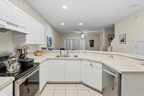 Condo in Newberry, Florida, 2 bedrooms № 2106316 - photo 6