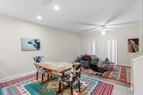 Condo in Newberry, Florida, 2 bedrooms № 2106316 - photo 8