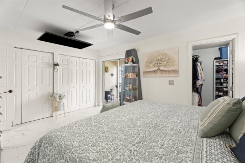 Copropriété à vendre à Palm Springs, Floride: 1 chambre, 70.98 m2 № 2177497 - photo 14