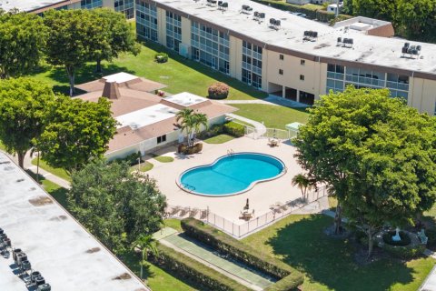 Copropriété à vendre à Palm Springs, Floride: 1 chambre, 70.98 m2 № 2177497 - photo 20