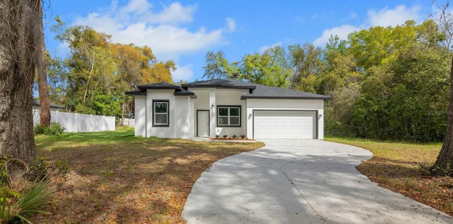 Casa en Ocala, Florida 3 dormitorios, 176.51 m2 № 2145448