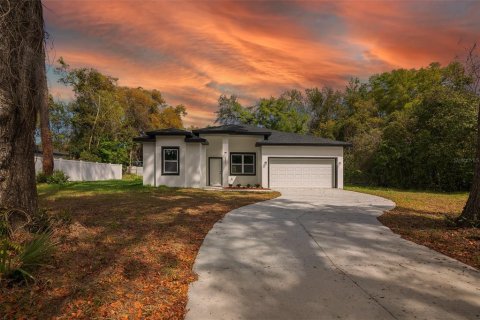 Villa ou maison à louer à Ocala, Floride: 3 chambres, 176.51 m2 № 2145448 - photo 8