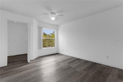 Condominio en alquiler en Orlando, Florida, 2 dormitorios, 93.18 m2 № 1913968 - foto 1