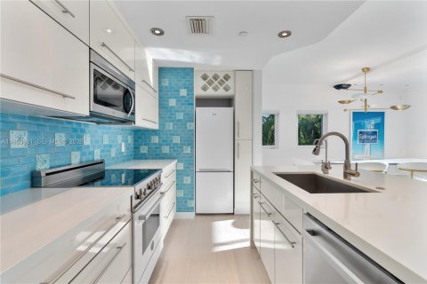Condominio en alquiler en Miami Beach, Florida, 2 dormitorios, 127.93 m2 № 2043727 - foto 8